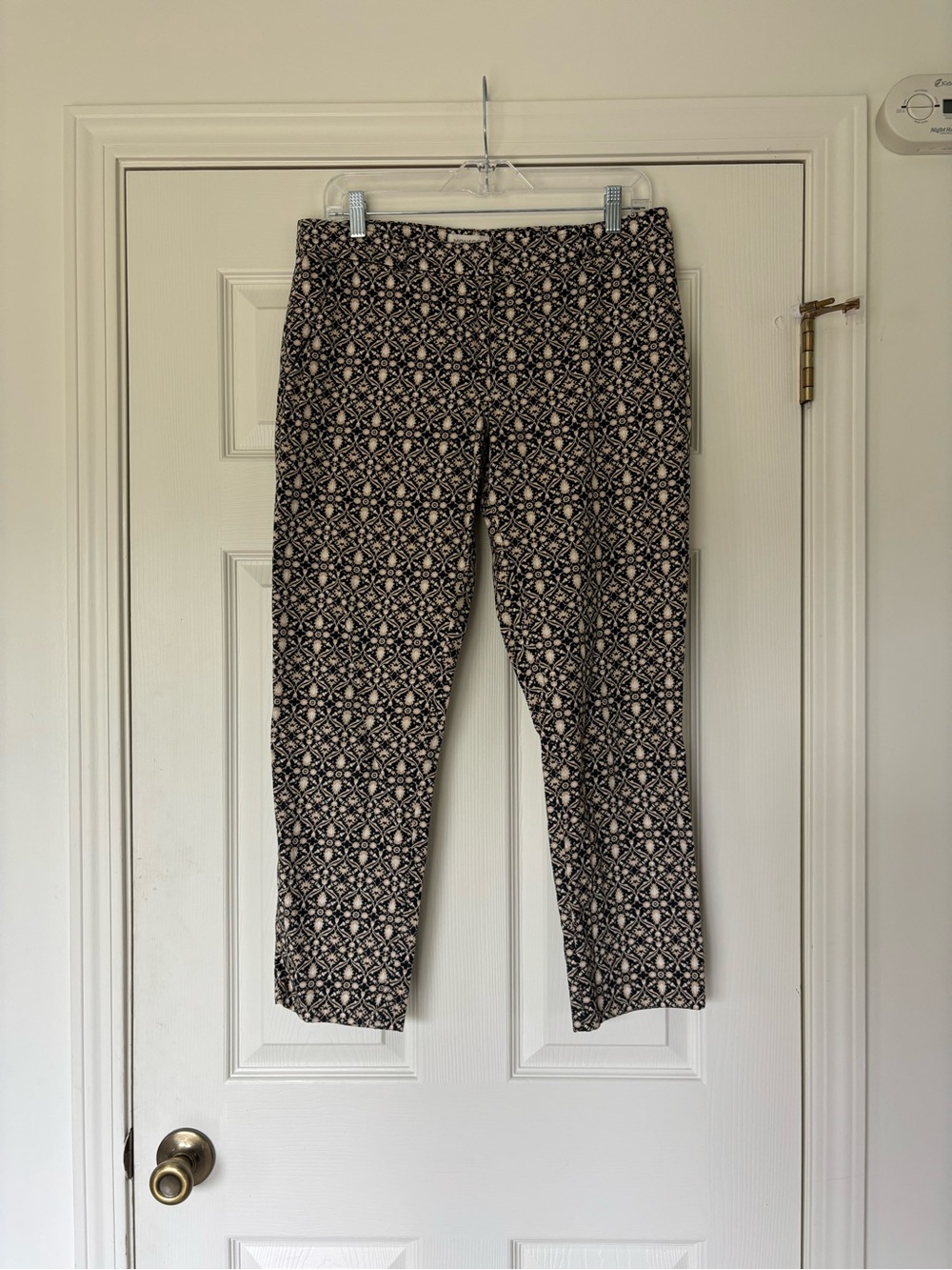 Monsoon Women’s Black & Cream Geometric Crop Pants